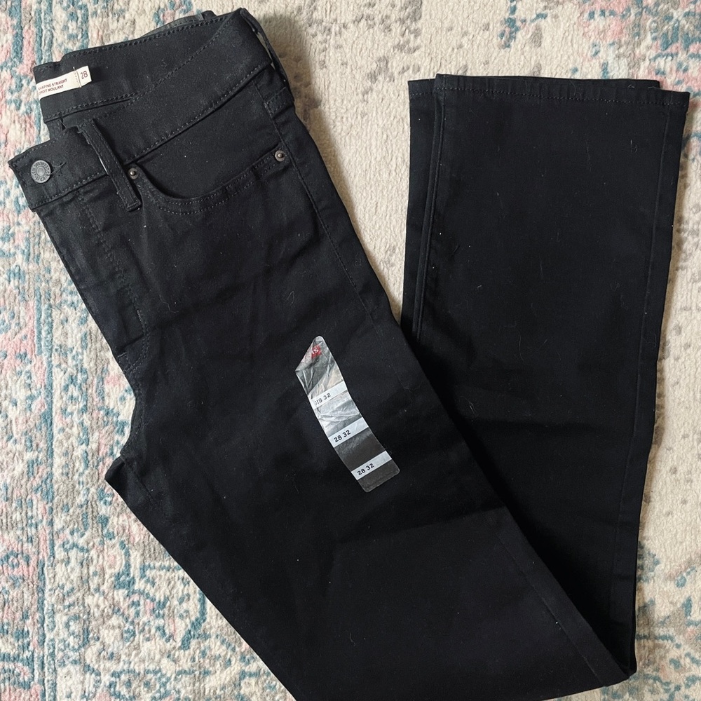 BNWT 314 Shaping Straight Jeans